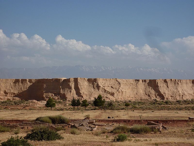 File:Desert and view of the High Atlas - panoramio.jpg