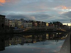 Dublin Ireland Night.JPG