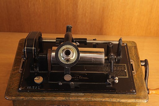 Edison phonograph-CnAM 18732-IMG 5311