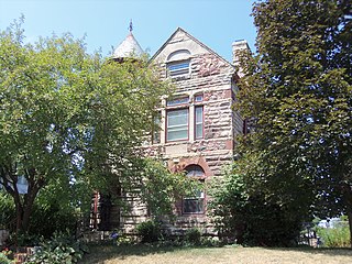<span class="mw-page-title-main">Edward Edinger House</span> Historic house in Iowa, United States