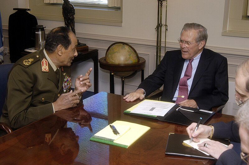 File:Egyptian Minister of Defense Field Marshal Mohamed Hussein Tantawi meets with Donald Rumsfeld, 2006.jpg