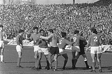 José Henrique in action for Benfica against Ajax (Paris, 1969, European Cup play-off)