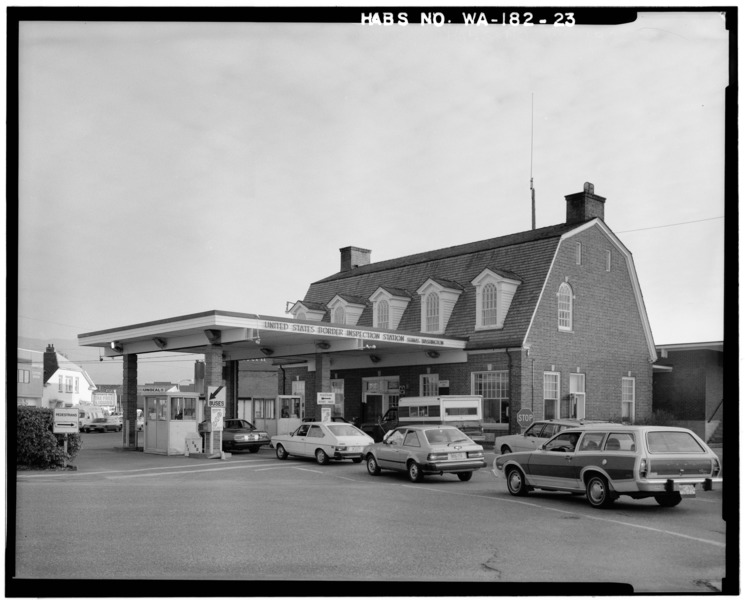 File:FRONT AND SIDE VIEW FROM NORTH - U. S. Border Inspection Station, 103 Cherry Street, Sumas, Whatcom County, WA HABS WASH,37-SUM,1-23.tif