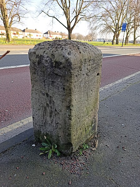 File:Figges Marsh milestone - looking south east.jpg