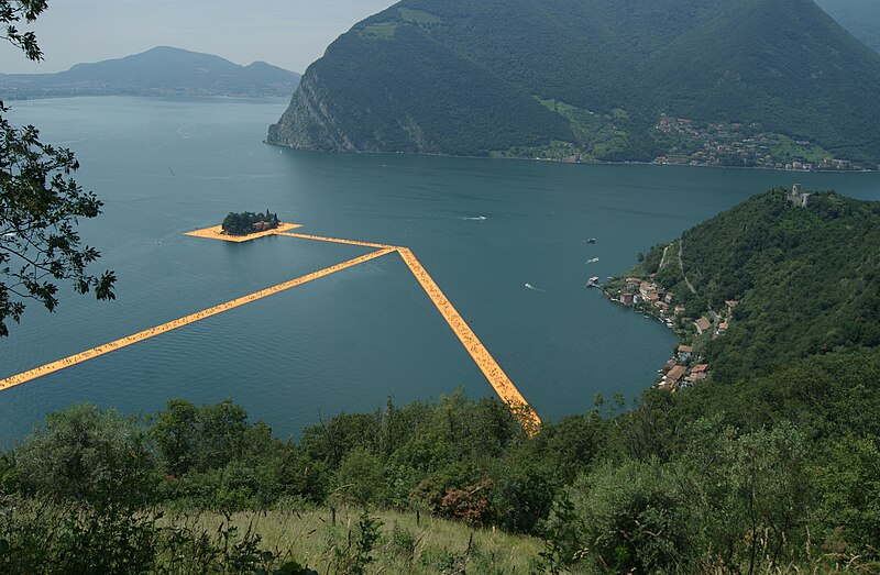 File:Floating Piers – San Paolo.jpg