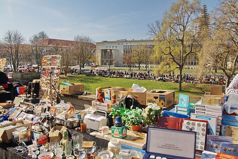 File:Flohmarkt (Hannover) IMG 5618.jpg