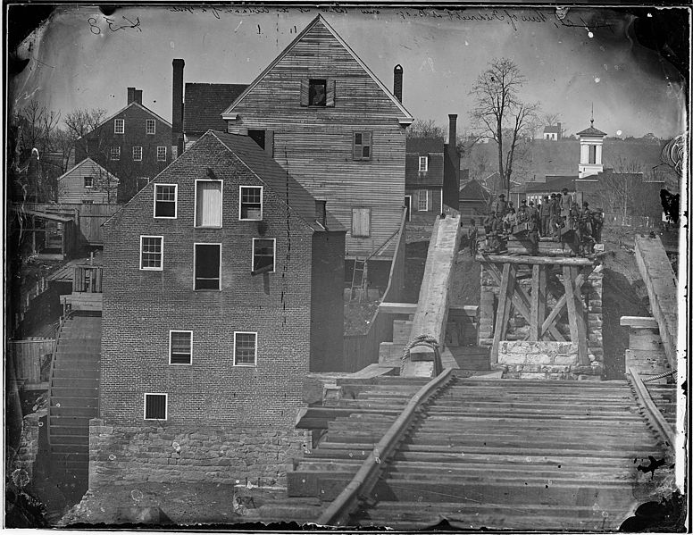 File:Fredericksburg from the river. Showing Confederate troops and bridge. (taken at a distance of one mile.) - NARA - 524858.jpg