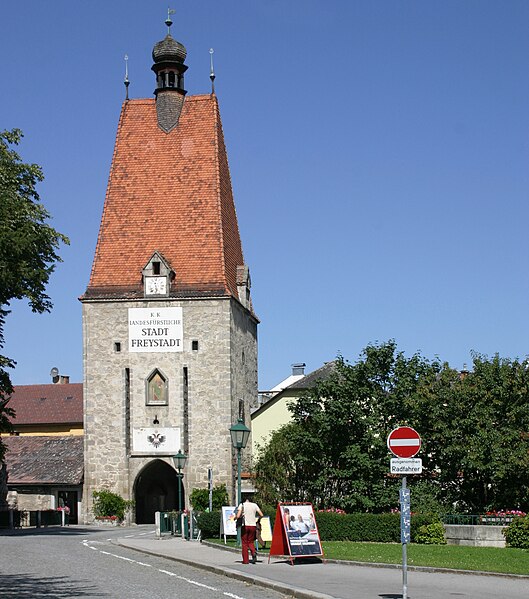 File:Freistadt-02-Linzertor-2006-gje.jpg