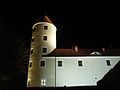 Turm des Schlosses Freudenstein bei Nacht