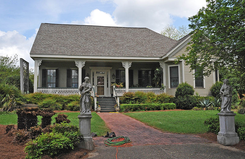 File:GEORGE H. COLLINS HOUSE WALTHALL COUNTY, MS.jpg