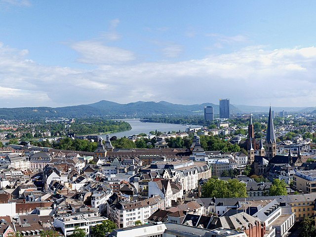 Image: General view over bonn (cropped)