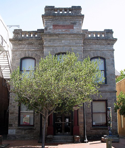 File:Goodman Library, 1219 1st St., Napa, CA 9-5-2010 2-12-02 PM (cropped).JPG