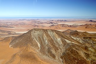 Klinghardt Mountains.  In the foreground the highest view to the west (on the horizon of the Atlantic)