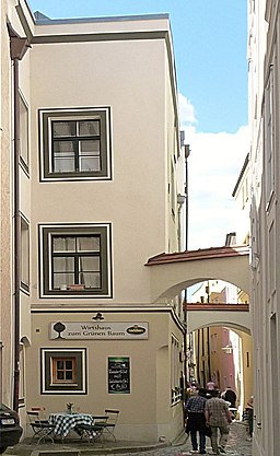 Höllgasse 7, Steiningergasse 3a