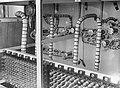 HUA-171485-Afbeelding van een gedeelte van de achterzijden van een A.R.-bedieningstoestel van de N.S. te Horst-Sevenum. N.B. De foto maakt deel uit van een serie foto's met technische installaties van het seinwe.jpg