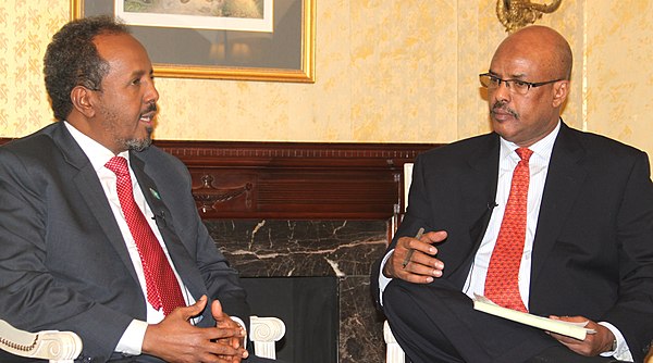 President Mohamud speaking with journalist Abdirahman Yabarow.