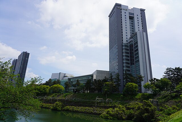 Hosei University