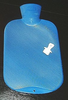 Hot water bottle - Wikipedia