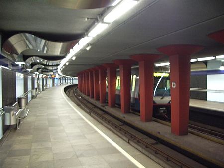 IMGP1822 metrostation Stadhuis (Medium)