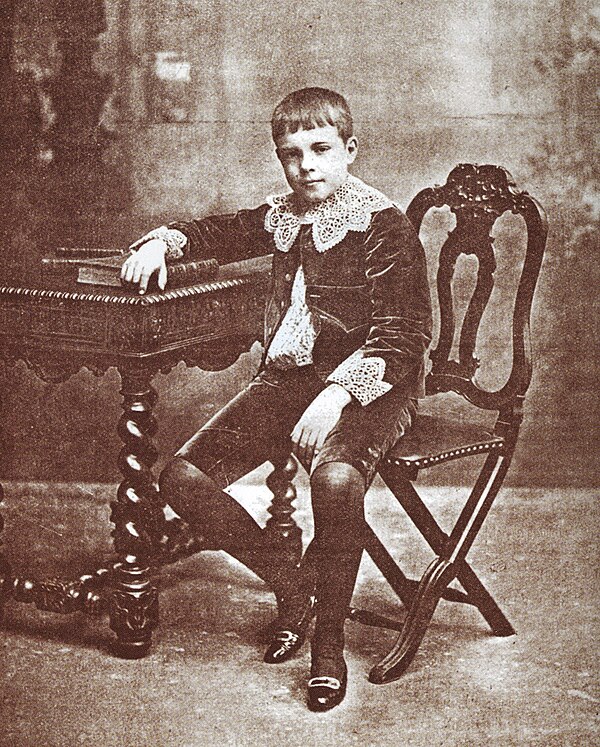 Infante D. Manuel, Duke of Beja, c. 1901, around age 12