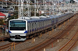 Электричка серии Е531 на линии Дзёбан между станциями Минами-Косива и Кита-Коганэ