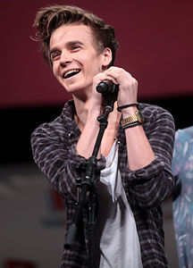 Joe Sugg: Saol pearsanta, Gairm, Tagairtí