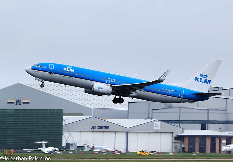 File:KLM Boeing 737-800 PH-BCA (11007505315).jpg