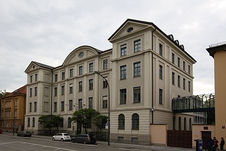 Katharina von Bora Str 11