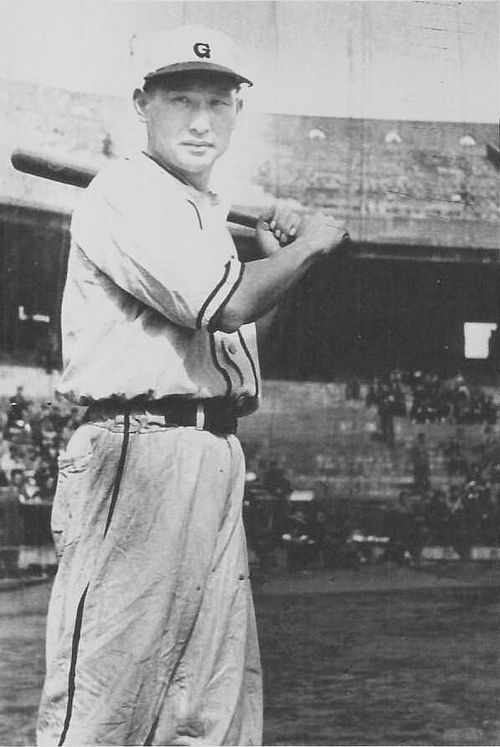 Tetsuharu Kawakami in 1946