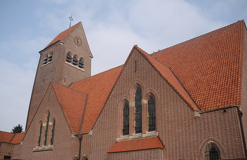 File:Kerk Letterhoutem - België.jpg