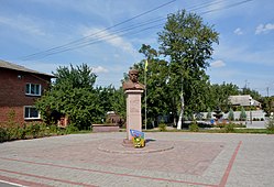 Kobeliaky Monument-Bust of T.Shevchenko 02 2017 (YDS 8409).jpg