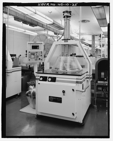 File:LAPPING- WINDOW PRODUCTION - Turtle Mountain Ordnance Plant, 213 First Street Northwest, Rolla, Rolette County, ND HAER ND-10-25.tif