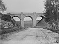 Le viaduc ferroviaire de Beuzit à l'ouest de Landerneau ; la route Paris-Brest passe en dessous (photo prise par Alfred Bernier entre 1862 et 1865)