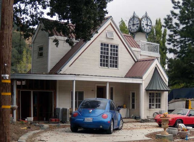 A distinctive residential house in Lebec