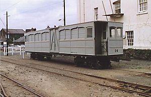 MER-Tramvay-10-13.jpg