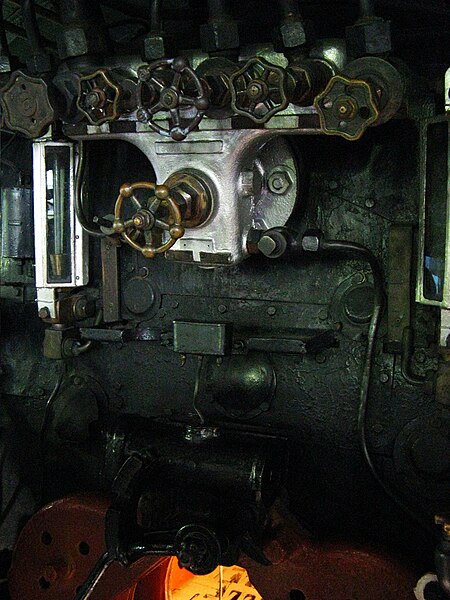 File:Machine (216430385).jpeg