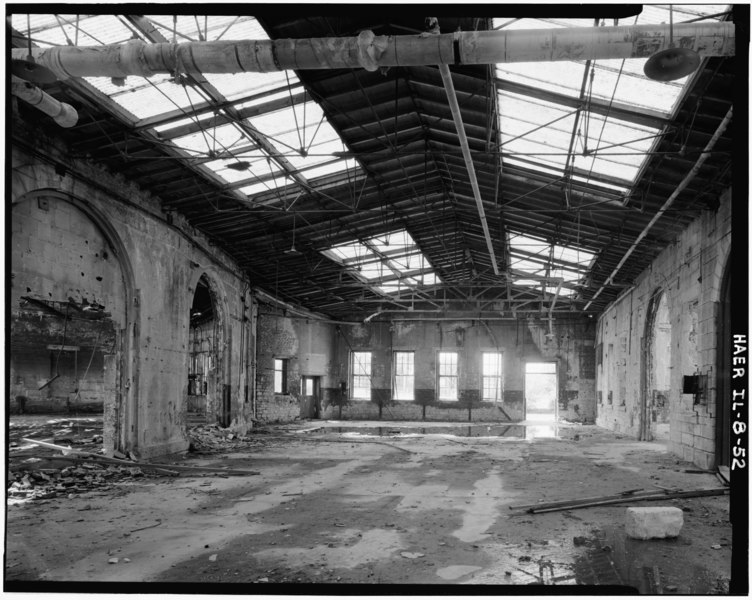 File:Machine shop B, general interior view facing west - Chicago, Burlington and Quincy Railroad, Roundhouse and Shops, Broadway and Spring Streets, Aurora, Kane County, IL HAER ILL,45-AUR,1-52.tif