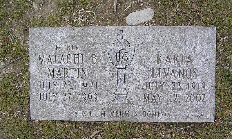 File:Malachi Martin Footstone 2011C.jpg