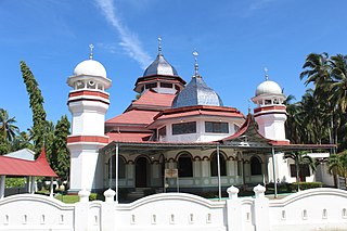 <span class="mw-page-title-main">Syekh Burhanuddin Grand Mosque</span> Mosque in Padang Pariaman, West Sumatra, Indonesia
