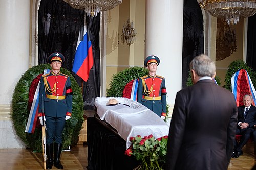 米哈伊尔·谢尔盖耶维奇·戈尔巴乔夫的棺椁