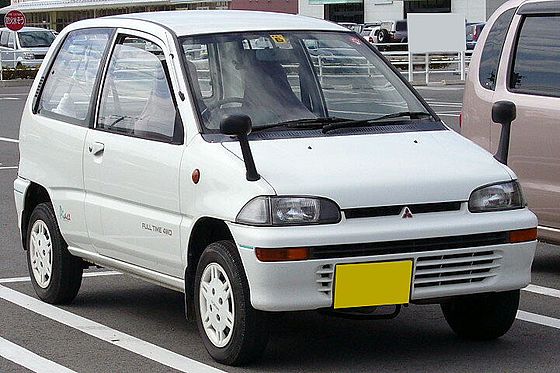 Mitsubishi Minica 1989.JPG