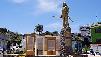 Monumento en honor al General Nicolás Bravo en la Heróica Coscomatepec y a todos los defensores de la plaza. .jpg