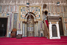 Il mihrab e il minbar sul muro della kibla