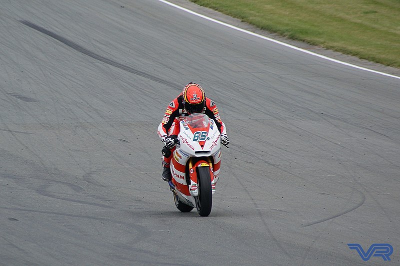 File:MotoGP - Sachsenring 2011 (5954156674).jpg