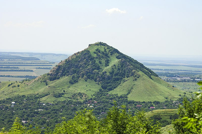 File:Mount Scabby Гора Шелудивая 3640.jpg