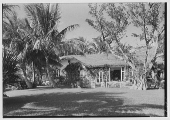 File:Mrs. Benjamin Rogers, Thatchcote, residence in Palm Beach, Florida. LOC gsc.5a04693.tif