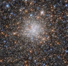 NGC1898 - HST - Potw1840a.tiff