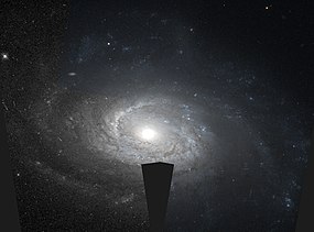 NGC4651-HST-547-R814GB555.jpg