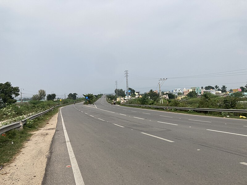 File:NH 716 Near Renigunta.jpg