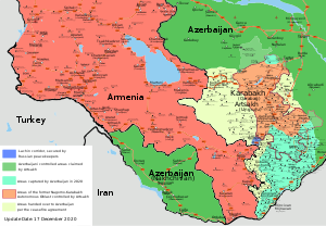 Vihreällä Azerbaidžan, punaisella Armenia, keltaisella Artsakhin tasavalta, oranssilla Vuoristo-Karabah ja vaaleansinisellä Azerbaidžanin valtaamat alueet tällä hetkellä.